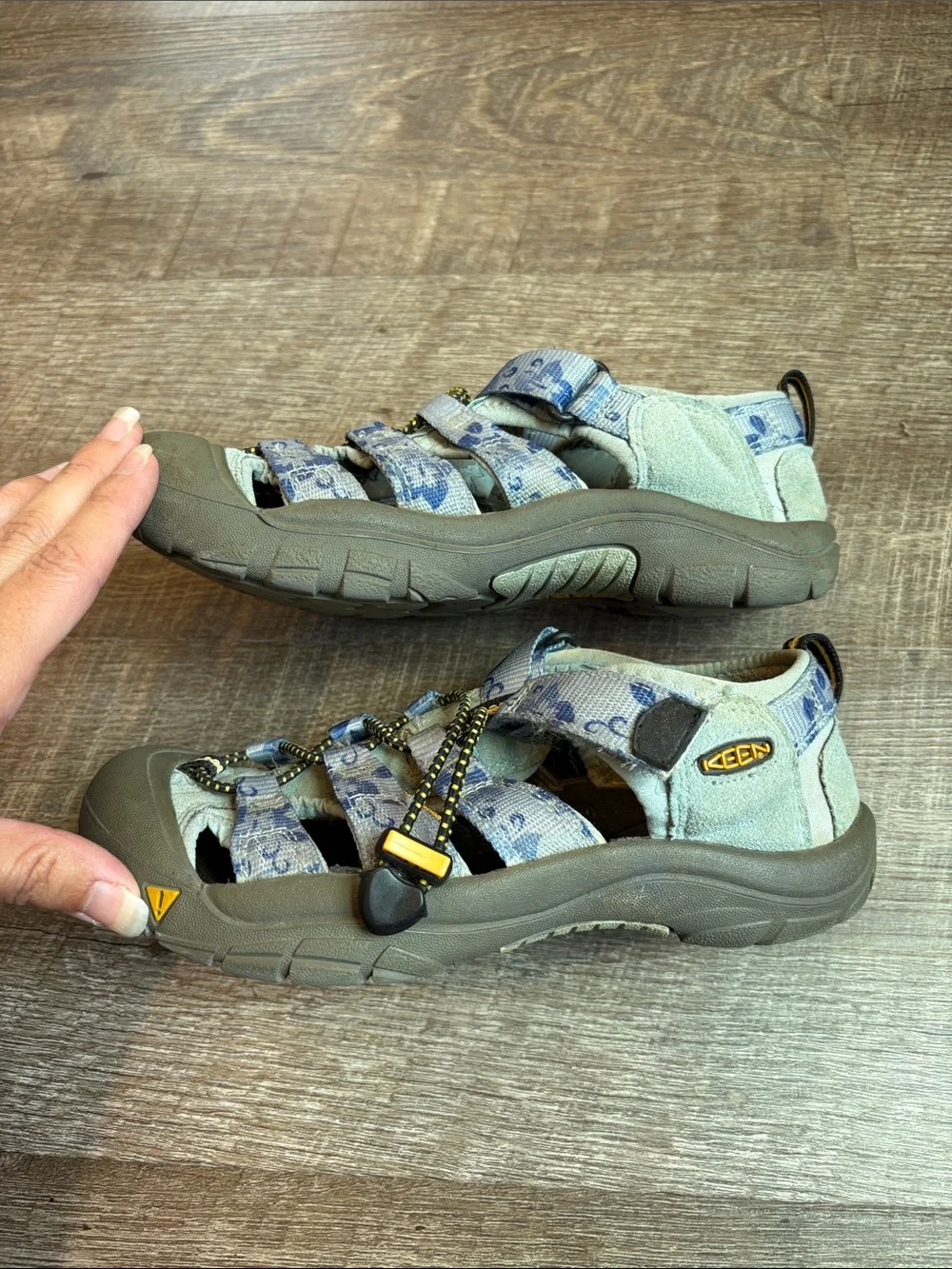 Keen Newport Blue Floral Waterproof Sandal Youth Size 3